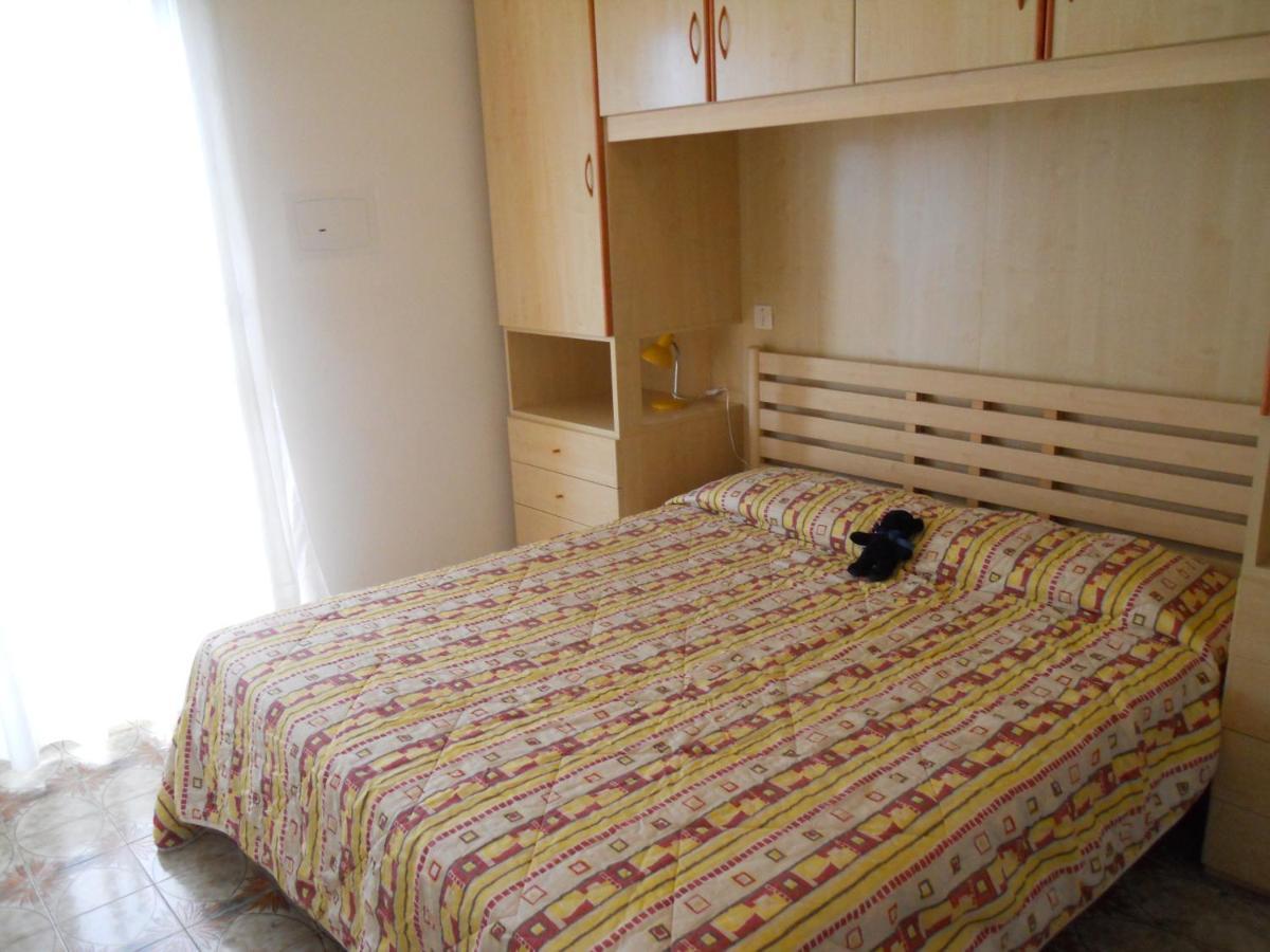 Condominio Carina Sud Бибионе Екстериор снимка