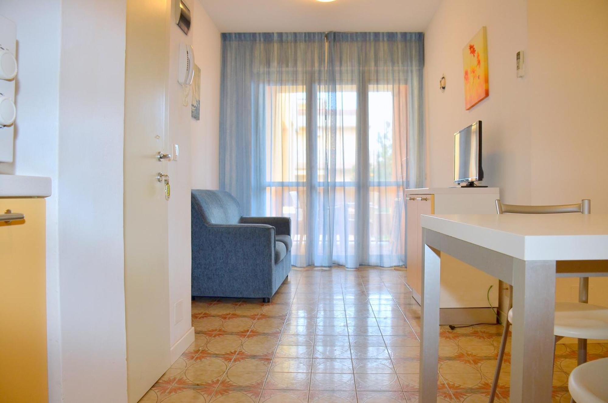 Condominio Carina Sud Бибионе Екстериор снимка